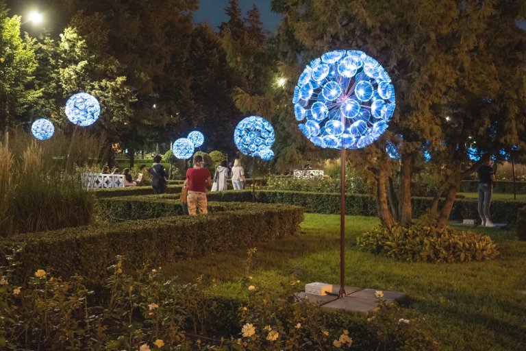  Праздничное оформление г. Москвы – День города 2020