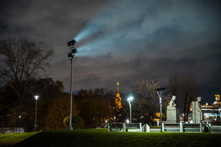  Покорители космоса